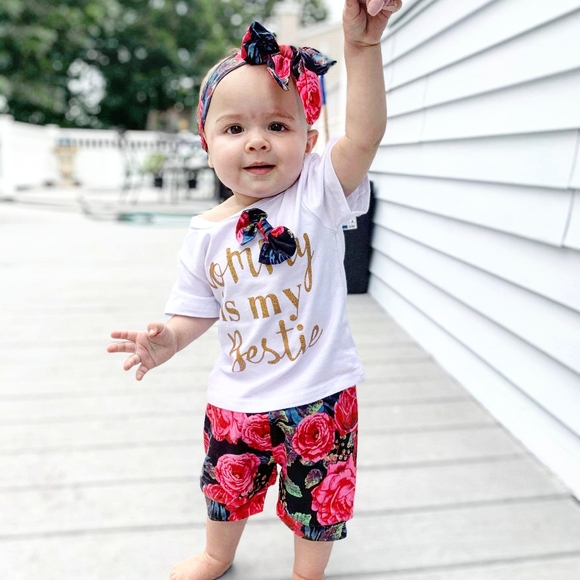 Short Set - Picture 1 of 1